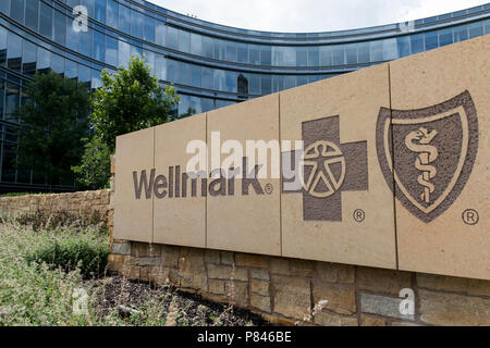 Un logo segno al di fuori della sede di Wellmark Blue Cross e Blue Shield of Iowa in Des Moines, Iowa, il 30 giugno 2018. Foto Stock