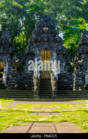 Pura Goa Lawah, Klungkung Bali Foto Stock