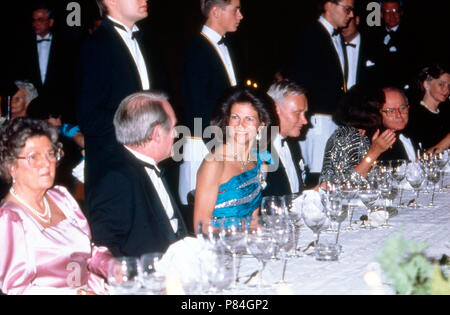 Das schwedische Königspaar in Deutschland: Königin Silvia von Schweden neben Johannes Rau, Deutschland 1989. Royals svedese di visitare la Germania: Regina Silvia di Svezia con Johannes Rau, Germania 1989. Foto Stock