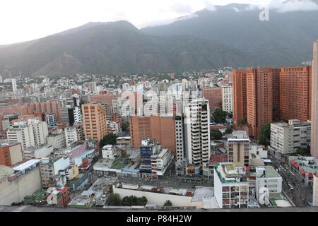 Sabana Grande quartiere centrale di Caracas, Venezuela. Marcos Kirschstein e Vicente Quintero. La Torre della Citibank, Business Complex 2018 Foto Stock