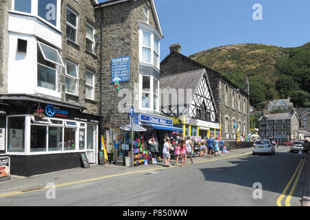 Beach Road, Barmouth, Gwynedd, il Galles del Nord Foto Stock