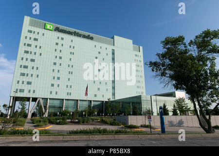 Un logo segno al di fuori della sede di TD Ameritrade in Omaha, in Nebraska il 29 giugno 2018. Foto Stock