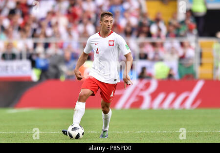 Mosca, Russia - 19 giugno: Thiago Cionek della Polonia in azione durante il 2018 FIFA World Cup Russia group H match tra la Polonia e il Senegal a Spartak Stadium il 19 giugno 2018 a Mosca, in Russia. (Foto di Lukasz Laskowski/PressFocus/MB Media) Foto Stock