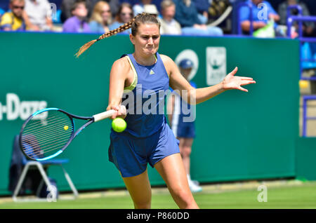 Katy Dunne (GB) giocando nel primo turno di qualificazione della Valle di natura internazionale, Eastbourne 22 Giugno 2018 Foto Stock