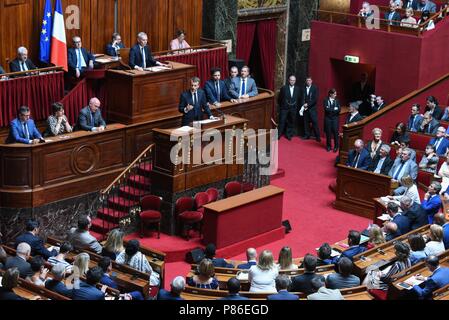 Versailles, Francia. 9 Luglio, 2018. Il Presidente francese Emmanuel Macron offre un discorso al congresso francese, che consiste di entrambi i rappresentanti dell'Assemblea nazionale e del Senato. Le President francais Emmanuel Macron s'adresse au Congres. *** La Francia / nessuna vendita di supporti in francese.Credit: Fotografia Idealink/Alamy Live News Foto Stock