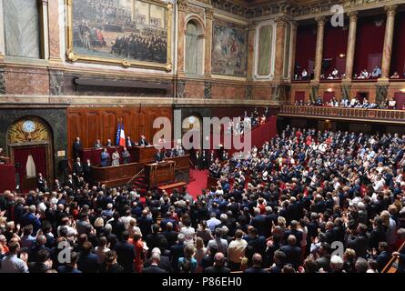 Versailles, Francia. 9 Luglio, 2018. Il Presidente francese Emmanuel Macron offre un discorso al congresso francese, che consiste di entrambi i rappresentanti dell'Assemblea nazionale e del Senato. Le President francais Emmanuel Macron s'adresse au Congres. *** La Francia / nessuna vendita di supporti in francese.Credit: Fotografia Idealink/Alamy Live News Foto Stock