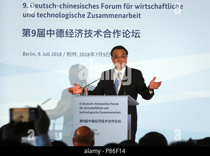 Berlino, Germania. 09 Luglio, 2018. La Cina del Premier LI Keqiang parlando al IX Forum German-Chinese economica e per la collaborazione tecnologica presso il ministero federale dell' economia. Credito: Wolfgang Kumm/dpa/Alamy Live News Foto Stock