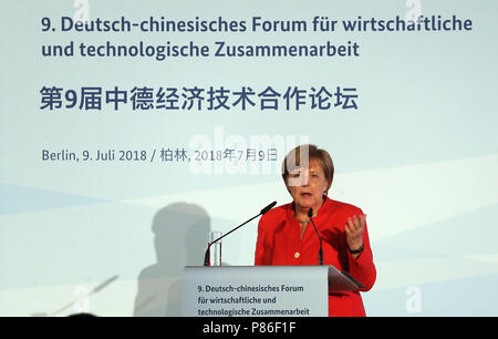 Berlino, Germania. 09 Luglio, 2018. Il cancelliere tedesco Angela Merkel del cristiano Unione Democratica (CDU) intervenendo al IX Forum German-Chinese economica e per la collaborazione tecnologica presso il ministero federale dell' economia. Credito: Wolfgang Kumm/dpa/Alamy Live News Foto Stock