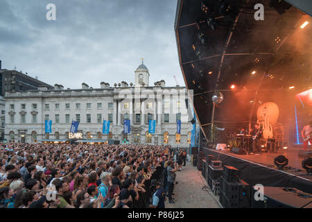 MGMT performing live sul palco del Somerset House di Londra come parte del Somerset House serie d'estate. Data foto: lunedì 9 luglio 2018. Foto: Roger Garfield/Alamy Foto Stock