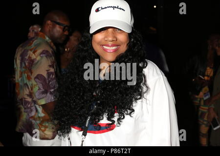 New Orleans, LA, Stati Uniti d'America. 7 Luglio, 2018. Monie Love assiste il Festival Essence, 7 luglio 2018 presso la Mercedes Superdome di New Orleans, LA. Credito: Walik Goshom/media/punzone Alamy Live News Foto Stock