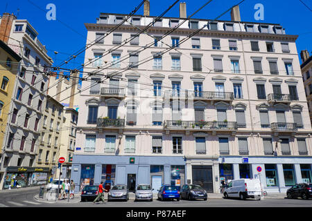 Vista generale della riva sinistra del fiume Saone, Lione, Francia Foto Stock