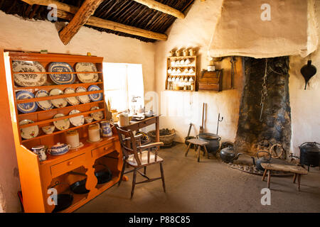 Regno Unito e Irlanda del Nord, Co Antrim, Carrickfergus, Boneybefore, all'interno di Andrew Jackson Cottage, soggiorno Foto Stock