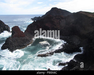 Ruige kust op Graciosa, Azoren; costa rocciosa Graciosa, Azzorre Foto Stock