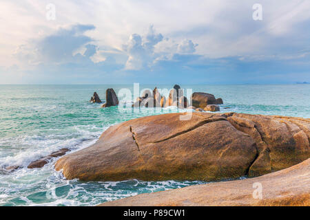 Sunrise su Koh Samui in Thailandia. Foto Stock