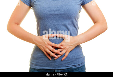 Giovane donna con dolore e crampi allo stomaco durante il suo periodo Foto Stock