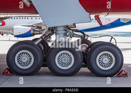 Telaio del moderno aereo vicino Foto Stock