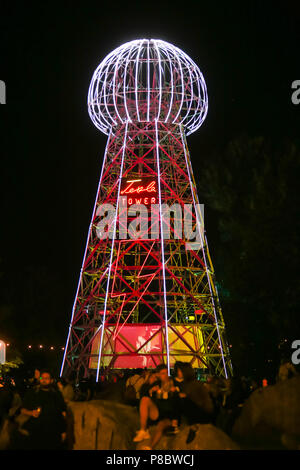 Zagabria, Croazia - 25 Giugno 2018 : il primo mondo replica del Nikola Tesla torre come una tappa al tredicesimo Festival INmusic situato sul lago Jaru Foto Stock