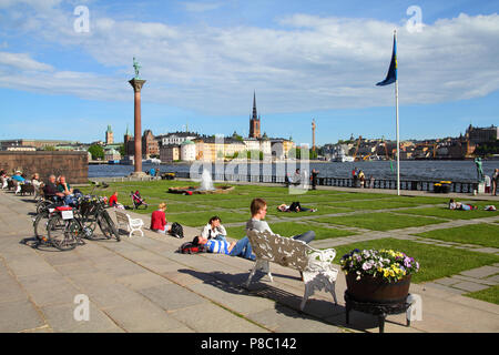 Stoccolma - 30 Maggio: i turisti e i locali godendo il giorno di maggio 30, 2010 a Stoccolma, Svezia. Secondo la UCLA ricerca dal 2007, Stoccolma è il Foto Stock