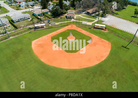 Vista aerea di un diamante di baseball di campo utilizzato per attività sportive Foto Stock