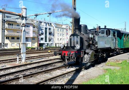 Una storica locomotiva a vapore al Parco Minet Fond-de-Gras nei pressi di Petange (Lussemburgo), il 06 maggio 2018. | Utilizzo di tutto il mondo Foto Stock