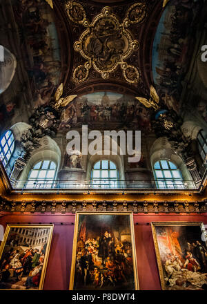 All'interno del museo del Louvre di Parigi, Francia. Foto Stock