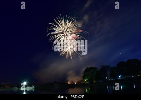 Bloomington, Illinois, Stati Uniti d'America - 4 Luglio 2018 - Fuochi d'artificio Foto Stock