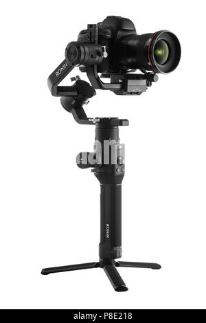 Varna, Bulgaria - 11 luglio ,2018: DJI Ronin-S è Three-Axis motorizzato stabilizzatore di sospensione cardanica per reflex digitale o fotocamere Mirrorless fabbricato dalla società DJI ,iso Foto Stock