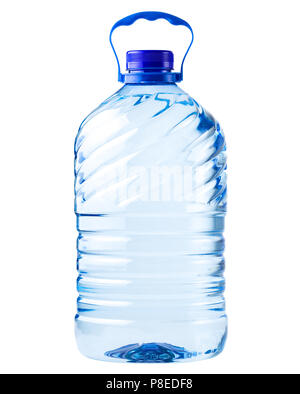 Grande bottiglia di plastica trasparente, percorso di clipping, contenitore monouso su sfondo bianco isolato, cinque litri, 5 Foto Stock