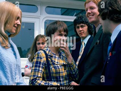 Gli amanti (1973) Paula Wilcox, Richard Beckinsale, Susan Littler, Anthony Naylor, Rosalind Ayers, Data: 1973 Foto Stock