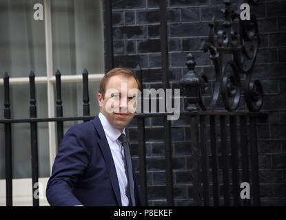 Il segretario di Stato per la salute e la cura sociale Rt Hon Matt Hancock MP arriva per settimanale riunione del gabinetto al 10 di Downing Street a Londra Foto Stock