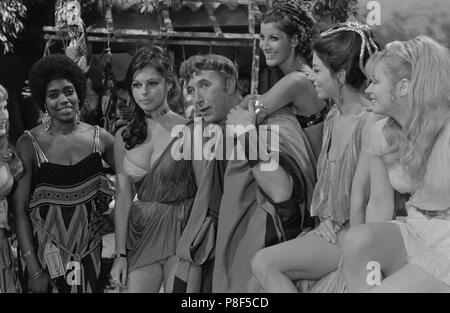 Fino Pompei (1971) Frankie Howerd, Data: 1971 Foto Stock