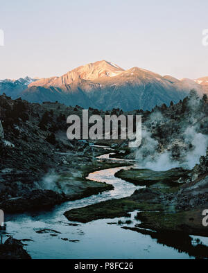 Hot Creek Springs, California, America, STATI UNITI D'AMERICA Foto Stock