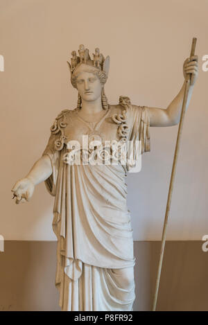 Athena Farnese statua, Museo Archeologico Nazionale di Napoli, Italia Foto Stock