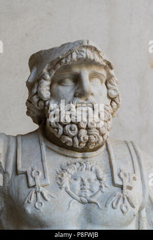 Testa romana, statua di Marte Ultore, Museo Archeologico Nazionale di Napoli, Italia Foto Stock