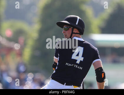 Il principe William gioca con la Maserati carità corrisponde al Beaufort Polo Club nel Gloucestershire dotate: Prince William, William Duca di Cambridge dove: Tetbury, Regno Unito quando: 10 giu 2018 Credit: John Rainford/WENN Foto Stock