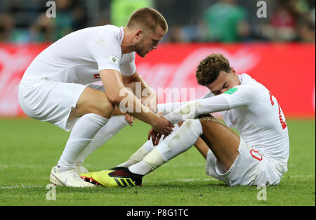 L'Inghilterra del dele Alli e Eric Dier dopo aver perso la Coppa del Mondo FIFA, Semi finale corrisponde al Luzhniki Stadium di Mosca. Foto Stock