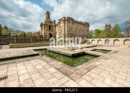 Cartwright Hall Situato nel parco del Lister lungo manningham lane in heaton area di Bradford Foto Stock