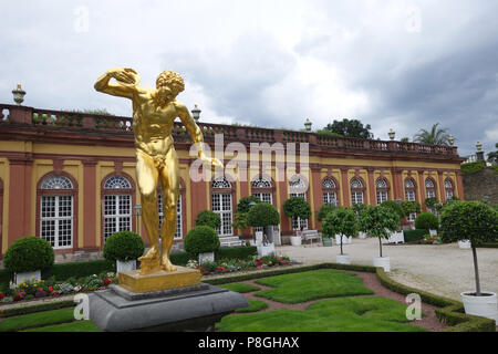 I giardini del castello Schloss a Weilburg an der Lahn in Germania Europa Foto Stock