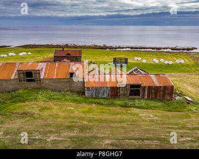 - Antenna Arnorsstadir farm, Bardastrond beach, Western Islanda Foto Stock