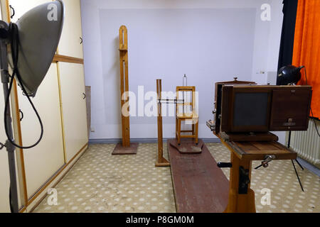 Berlino, Germania, spazio per le misure di identificazione nella Berlino Stasi Museum Foto Stock