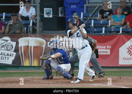 London Majors battere i Guelfi Royals Foto Stock