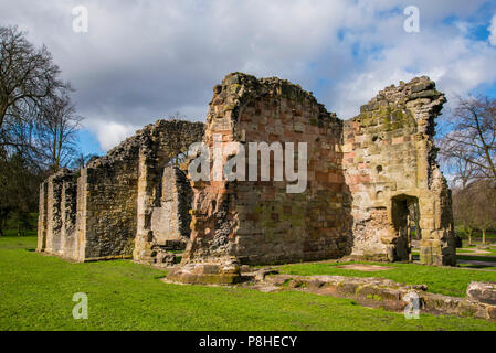 Il priorato di rovine, Priory Park, Dudley, West Midlands, Inghilterra, Europa Foto Stock