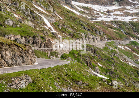 Mountain pass road Furka Pass, Urserental, Canton Uri, Svizzera Foto Stock