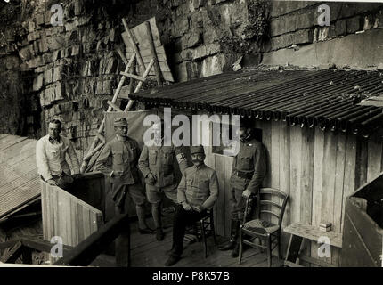 568 Unterkünfte österreichisch - ungarischer Truppen auf Podgorahöhe, Infanteriebataillon 1-69. (BildID 15593905) Foto Stock