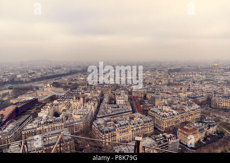 Incredibile vista panoramica su Parigi dalla Torre Eiffel. Foto Stock