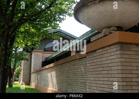 Questo raffinato esempio di Frank Lloyd Wright prairie architettura di stile è stato commissionato dalla ricca vedova, Susan Lawrence Dana nel 1902 ed è una delle principali t Foto Stock