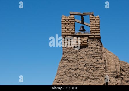 Le rovine della chiesa cattolica originale di Taos Pueblo nel Nuovo Messico Foto Stock