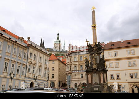 Colonna della Peste della Santissima Trinità, Malostranské náměstí, Malá Strana (Quartiere Piccolo), Praga Cechia (Repubblica Ceca), Europa Foto Stock