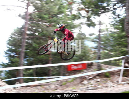 Vallnord, Andorra. 12 luglio 2018. In discesa sua inquietudine Sessione di formazione, UCI, Moutain Bike World Cup , Vallnord Andorra. 12/07/2018 Credit: Joma/Alamy Live News Foto Stock