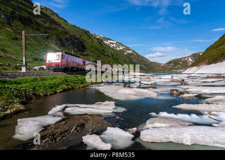 Ferrovia Matterhorn Gottardo, Oberalpsee, Oberalp Pass, Canton Uri, Svizzera Foto Stock